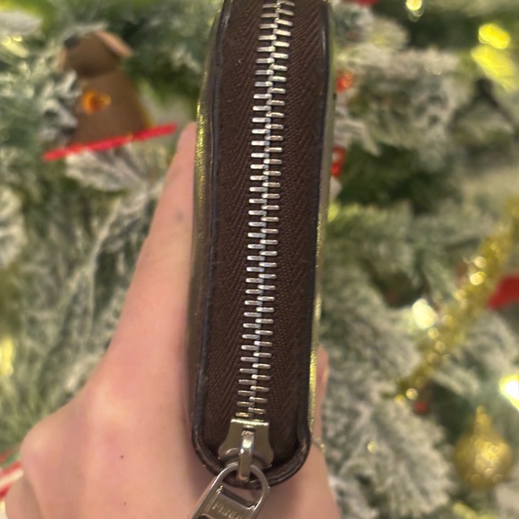 Fendi Brown & Pink Leather Long Zippy Wallet W/ Pouch - Picture 3 of 11